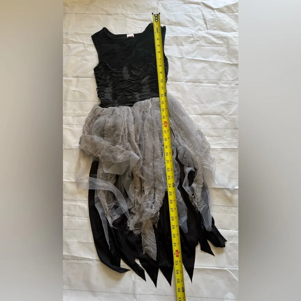 Girl Reaper Halloween Costume Size M Girls NO CHAINS - Picture 10 of 16
